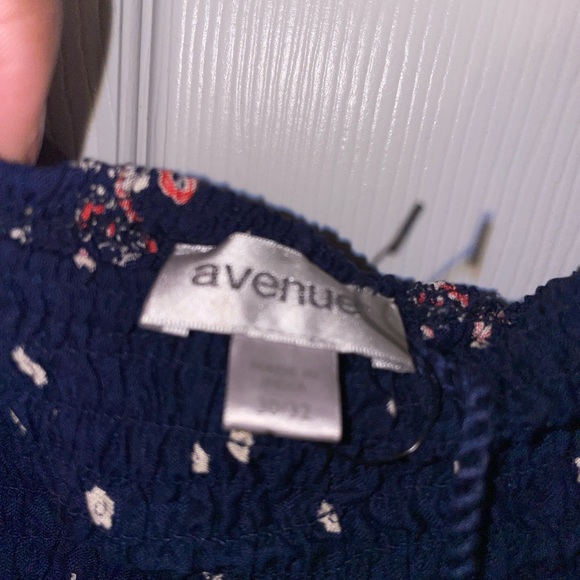 Plus size dress never worn from Avenue 30/32 - Picture 3 of 3